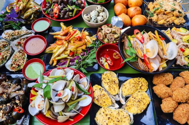 Hải Phòng không chỉ nổi tiếng với cảnh đẹp mà còn là thiên đường ẩm thực