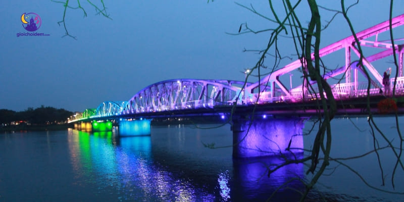 Cầu Tràng Tiền