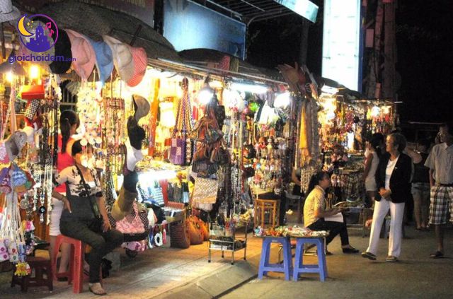 Khám Phá Chợ Đêm Ẩm Thực Nha Trang