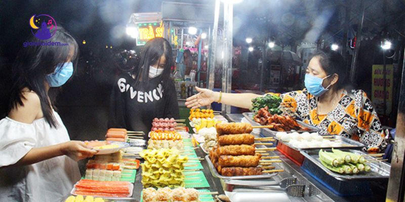 Các món ăn vặt tại Chợ Đêm Biên Hòa