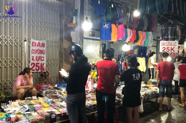 Đà Nẵng không chỉ nổi tiếng với những bãi biển tuyệt đẹp mà còn sôi động về đêm