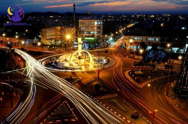 Tối Chơi Gì Ở Buôn Ma Thuột